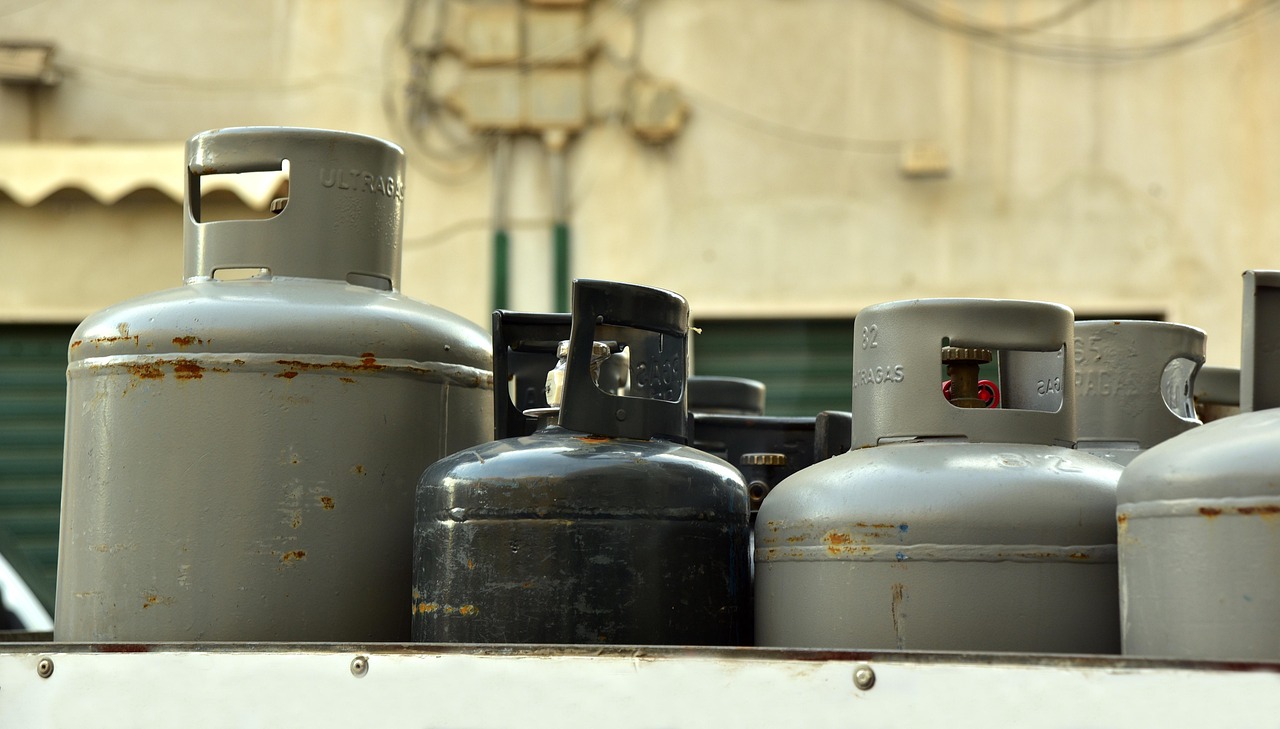 Why Crude Oil Sales Struggle – What Should NOCs, IOCs, and IPPs Do?